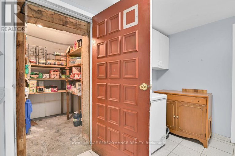 28997583/934-smyth-road/elmvale-acresurbandale/ottawa/ontario/K1G1P6_24