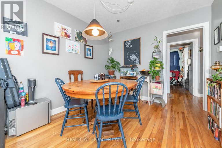 28537509/2421-iris-street/parkway-park/ottawa/ontario/K2C1C7_7