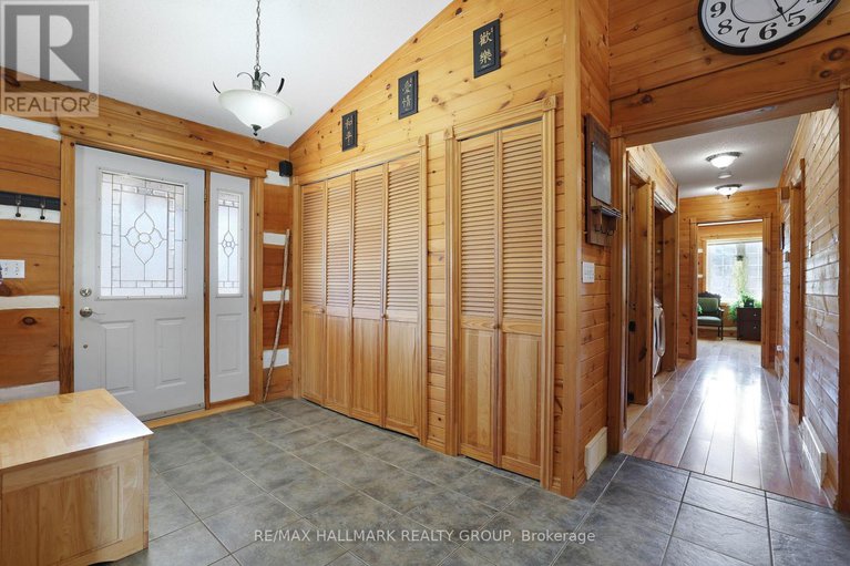 29109824/206-old-pakenham-road/fitzroy/ottawa/ontario/K0A1X0_5