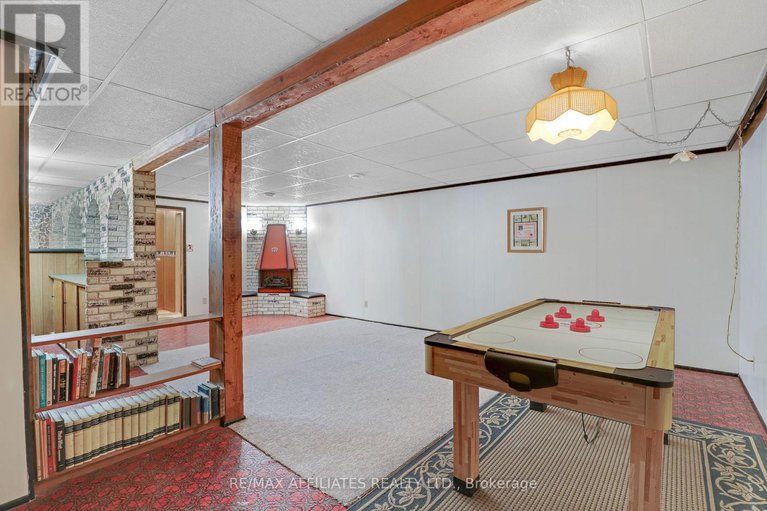 28771604/17-canfield-road/sheahan-estatestrend-village/ottawa/ontario/K2H5S7_24