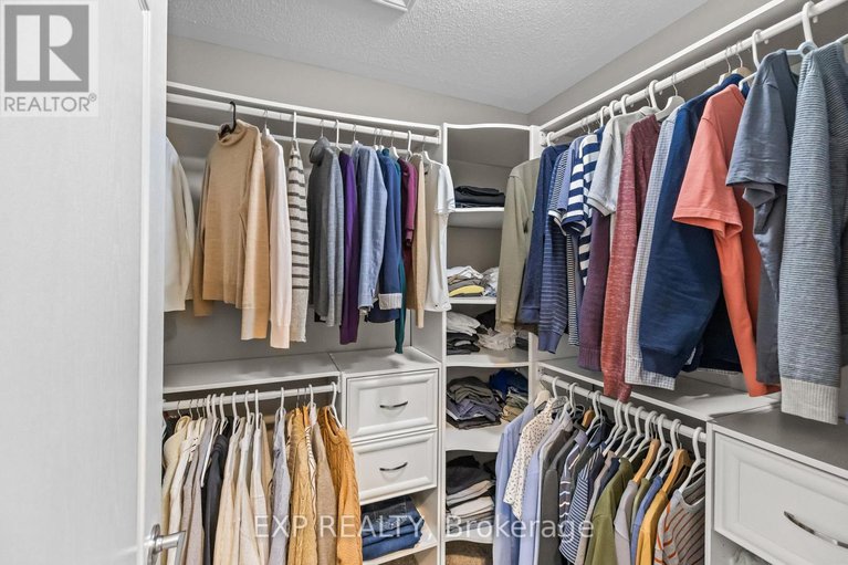 29400912/243-deerfox-drive/longfields/ottawa/ontario/K2J5H5_29