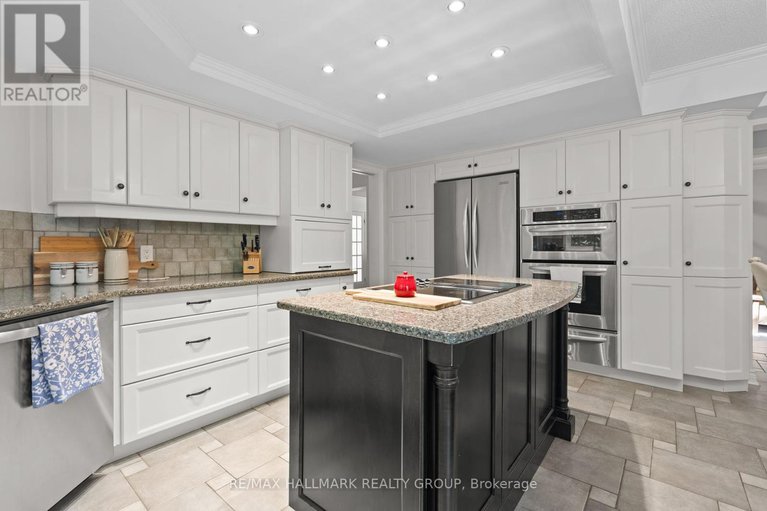 28509464/6431-clingin-lane/manotick-south-to-roger-stevens/ottawa/ontario/K4M1B3_12