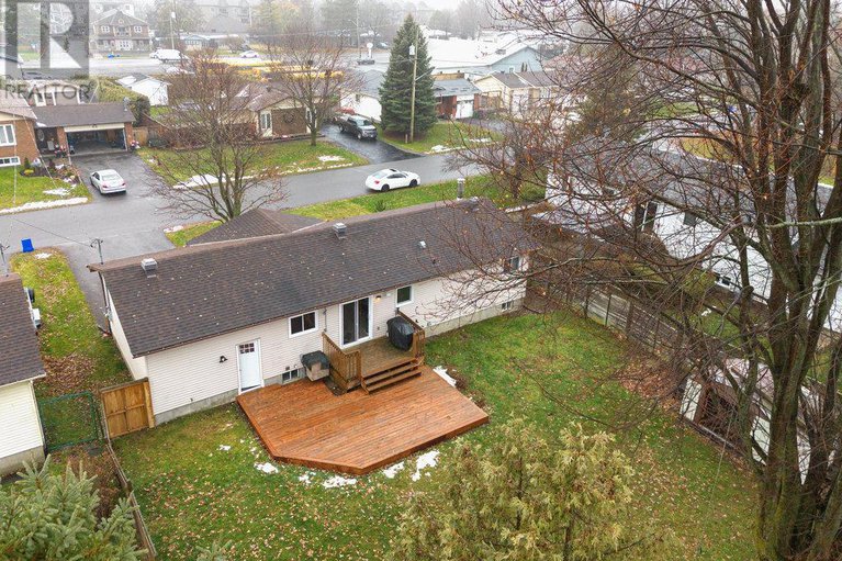 29416128/21-menard-street/embrun/russell/ontario/K0A1W1_44