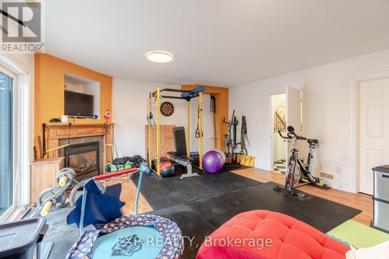 28727633/97-castle-glen-crescent/glencairnhazeldean/ottawa/ontario/K2L4G9_6