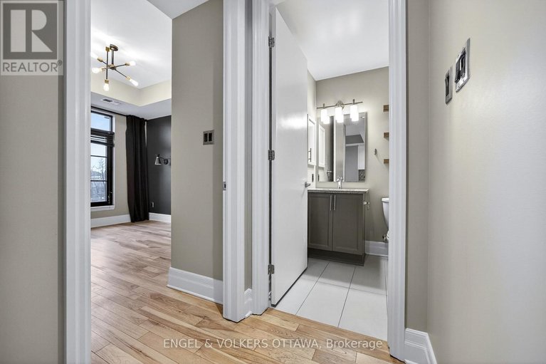 29609712/410-327-breezehill-avenue-s/west-centre-town/ottawa/ontario/K1Y1R6_27