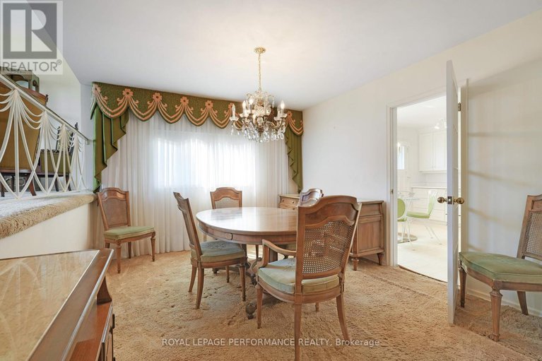 28634113/2194-haig-drive/elmvale-acres/ottawa/ontario/K1G2L2_8