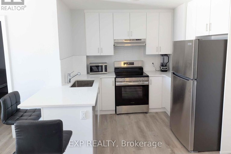 28781311/413-1350-hemlock-street/cfb-rockcliffe-and-area/ottawa/ontario/K1K5C2_5