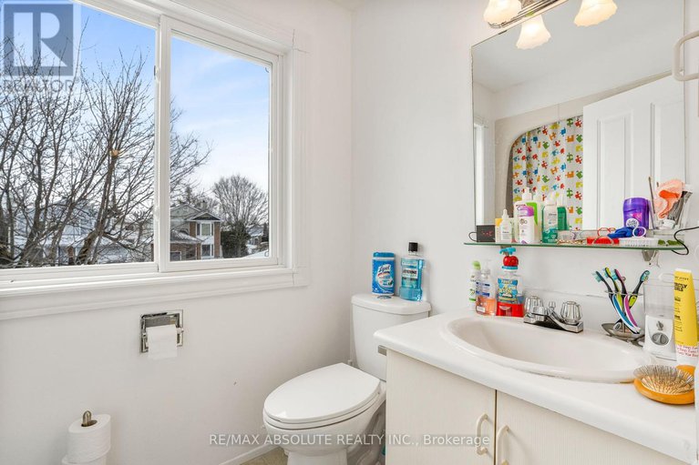 28285105/677-mathieu-way/fallingbrookpineridge/ottawa/ontario/K4A2R6_17