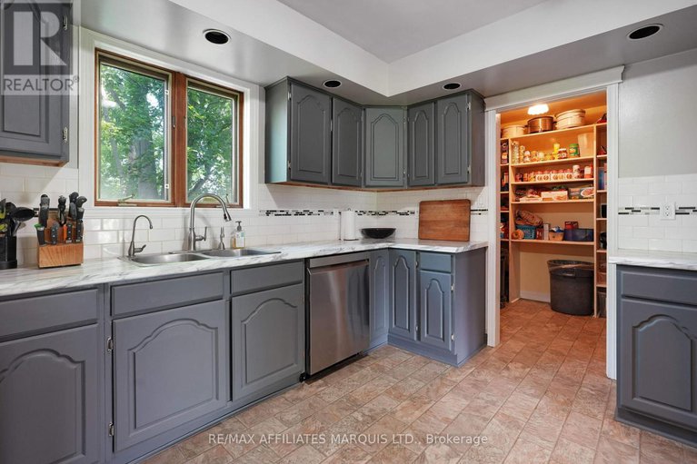 28455162/18467-andre-avenue/south-glengarry-charlottenburgh-twp/south-glengarry/ontario/K0C1S0_21
