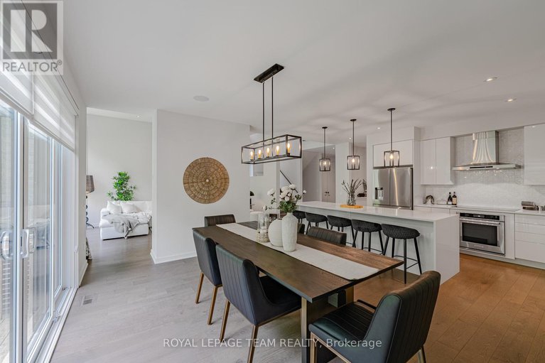 28358641/935-atrium-ridge/riverside-southgloucester-glen/ottawa/ontario/K4M0N9_18