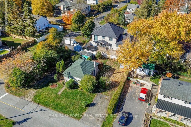 29052303/39-cote-de-neiges-road/meadowlandsst-claire-gardens/ottawa/ontario/K2G2C3_4