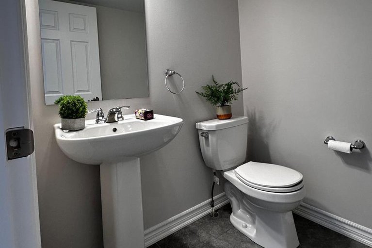 29430719/517-ozawa-private-e/cfb-rockcliffe-and-area/ottawa/ontario/K1K4Z8_15