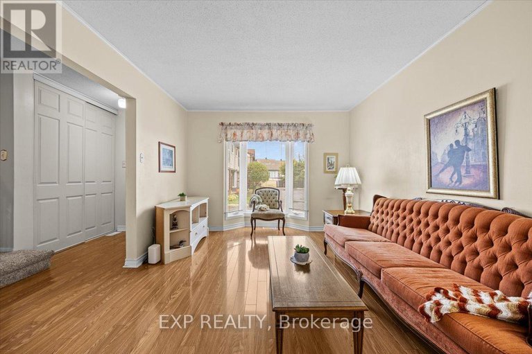 29020622/1971-greenvale-lane/chateauneuf/ottawa/ontario/K1C6E3_6