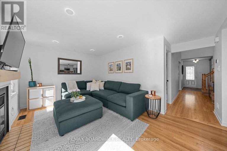 29650202/1715-teakdale-avenue/chapel-hill/ottawa/ontario/K1C6M8_14