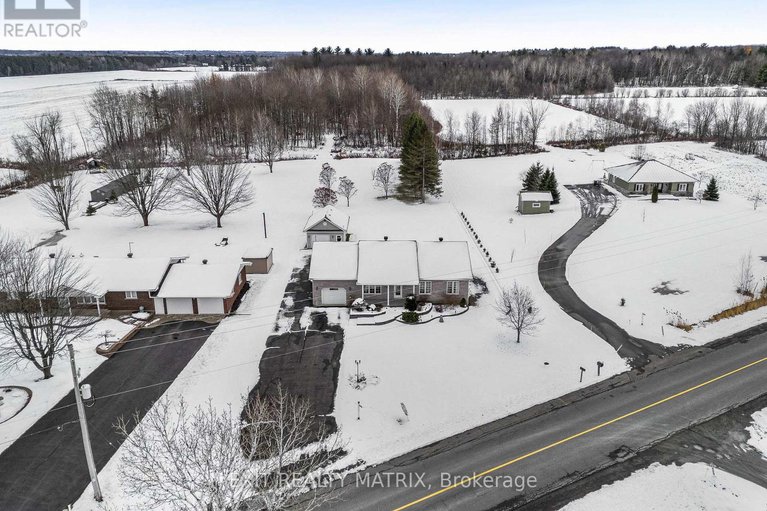 28989592/1582-sandy-hill-road/champlain-twp/champlain/ontario/K6A2R2_6