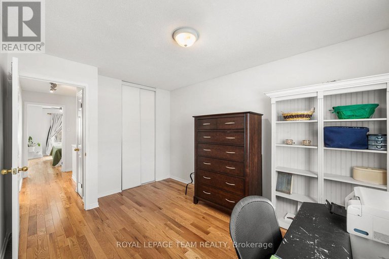 29427970/211-longshire-circle/longfields/ottawa/ontario/K2J4K8_27