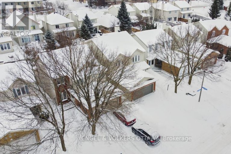 29360554/123-longshire-circle/longfields/ottawa/ontario/K2J4L1_35