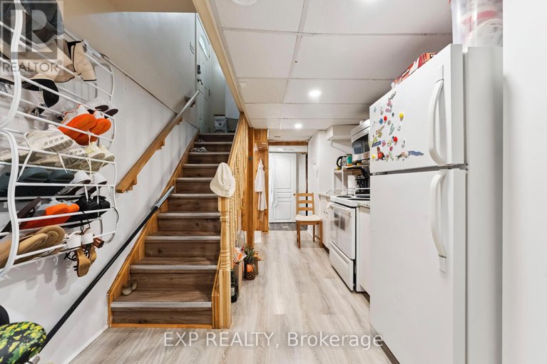 28635953/1395-caldwell-avenue/carlington/ottawa/ontario/K1Z8L3_32