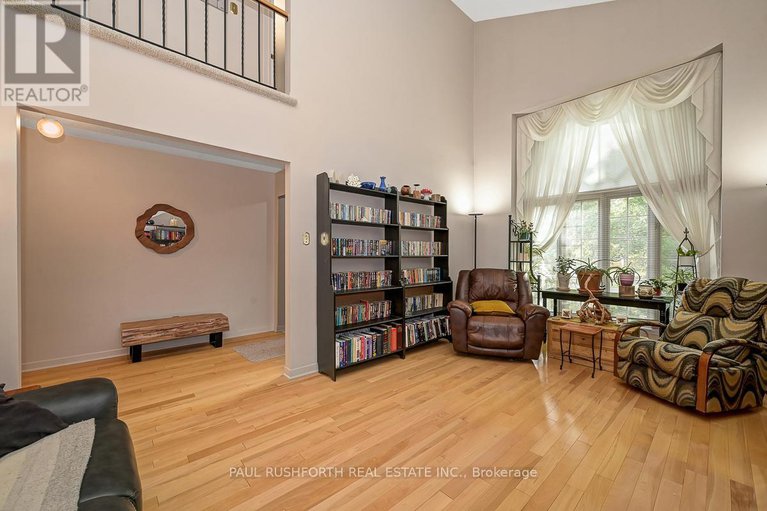 28886190/6351-viseneau-drive/chateauneuf/ottawa/ontario/K1C2G8_6
