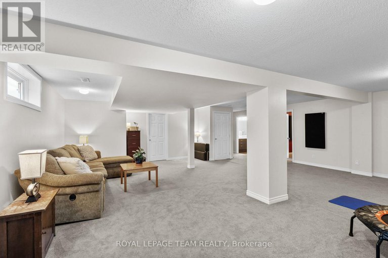 28525095/29-shining-star-circle/stittsville-south/ottawa/ontario/K2S2B4_39