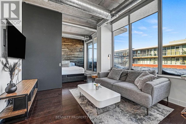 29374689/811-360-mcleod-street/ottawa-centre/ottawa/ontario/K2P1A9_5