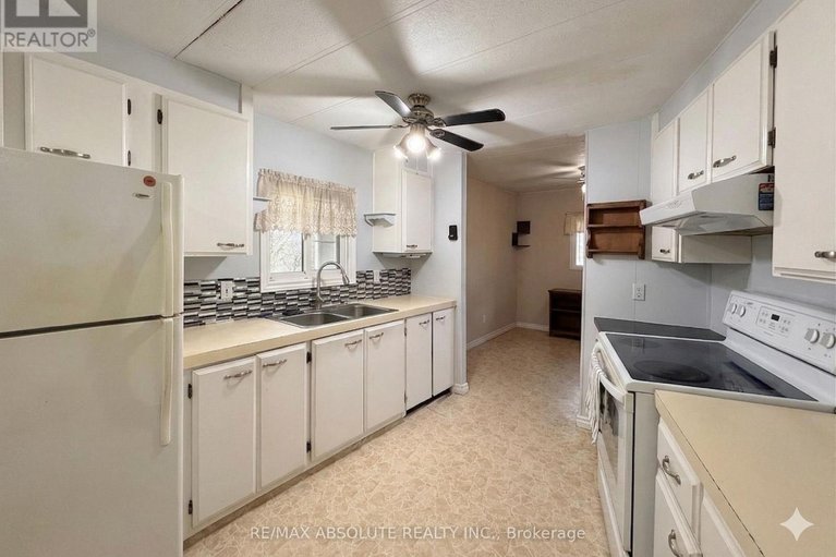 29619263/235-poole-street/mcnabbraeside-twps/mcnabbraeside/ontario/K7S1J1_6