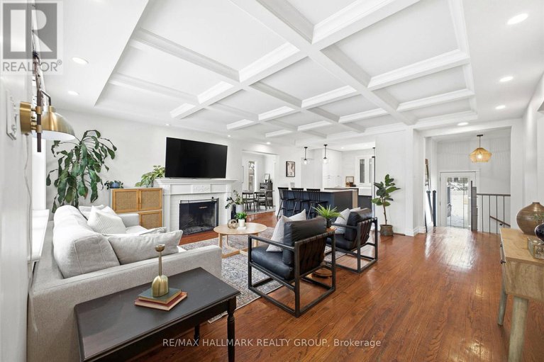 29404506/340-cunningham-avenue/alta-vistafaircrest-heights/ottawa/ontario/K1H6B4_6