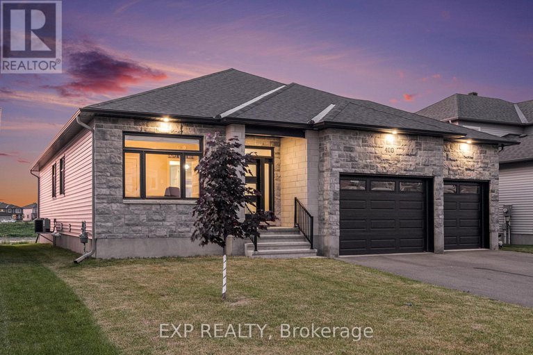 28466595/400-central-park-boulevard/village-of-russell/russell/ontario/K4R0C6_1