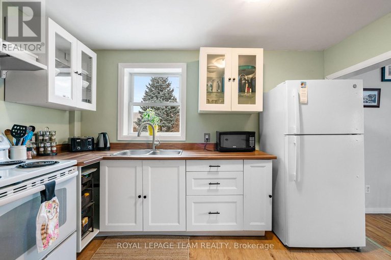 29158073/11509-queen-street/north-dundas-mountain-twp/north-dundas/ontario/K0E1J0_6