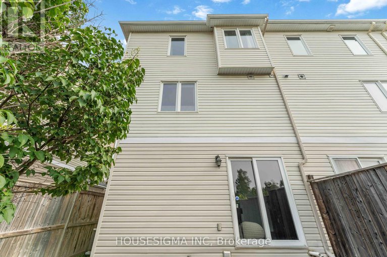 28698306/758-sanibel-private/westcliffe-estates/ottawa/ontario/K2H0A8_41