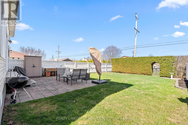 29633987/5520-bridlewood-court/iroquois/south-dundas/ontario/K0E1K0_27