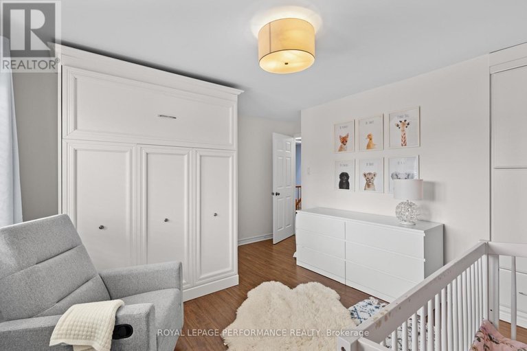 29606719/219-switzer-avenue/westborohampton-park/ottawa/ontario/K1Z7H8_31