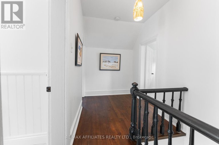 28529671/190-poole-street/mcnabbraeside-twps/mcnabbraeside/ontario/K7S1J2_30
