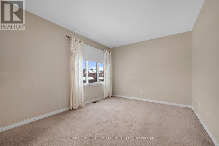 29164977/1679-greywood-drive/chateauneuf/ottawa/ontario/K1C4W3_15