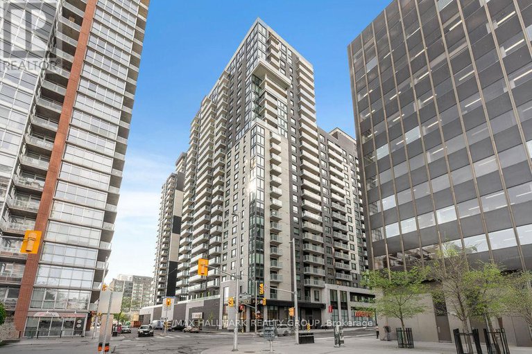 29148958/2102-180-george-street/lower-townbyward-market/ottawa/ontario/K1N0G8_1