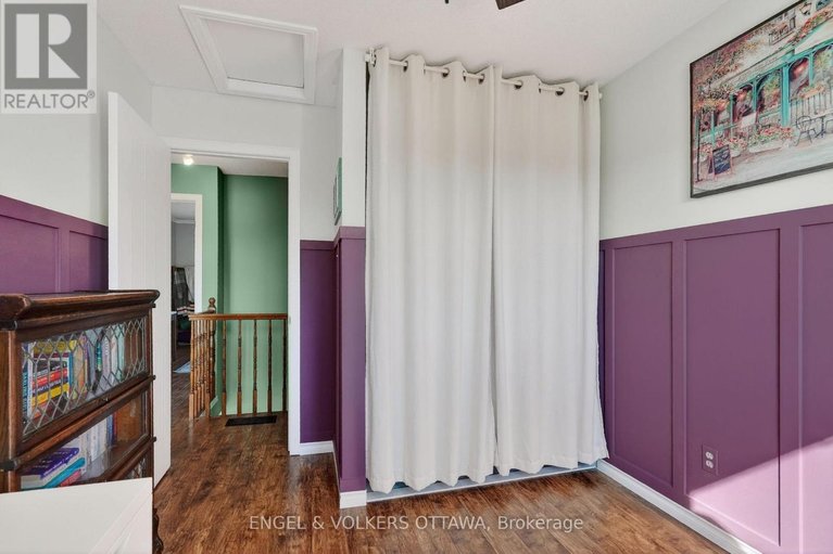 29596735/1499-corsham-avenue/fallingbrookpineridge/ottawa/ontario/K4A3M6_29