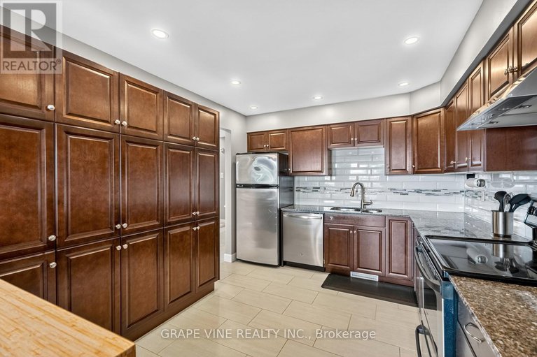 28888602/204-hunterswood-crescent/hunt-club-park/ottawa/ontario/K1G5V1_9