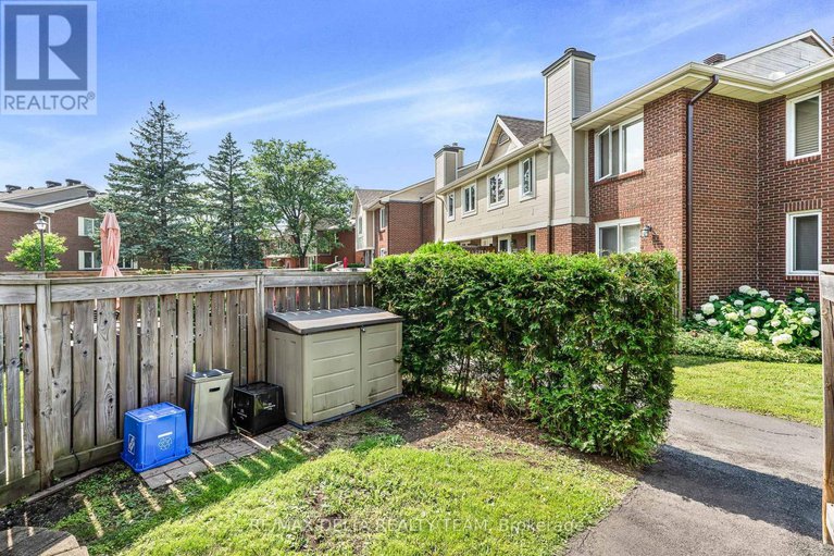 28620322/205-520-canteval-terrace/fallingbrookpineridge/ottawa/ontario/K4A2C9_3