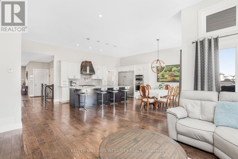 28399629/42-granite-street/clarencerockland-twp/clarence-rockland/ontario/K4K0H8_13