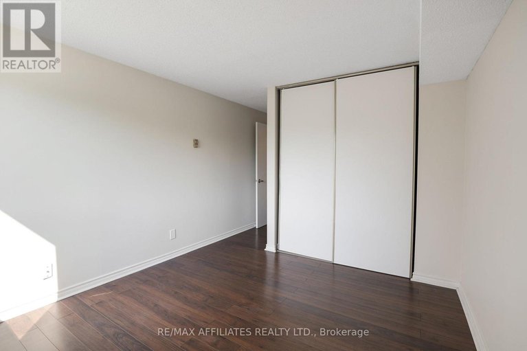 28381424/307-6532-bilberry-drive/orleans-wood/ottawa/ontario/K1C4N9_19