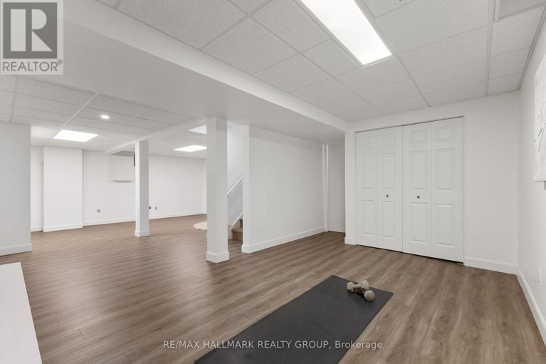 28518231/19-notman-way/hunt-club-park/ottawa/ontario/K1G4P6_35