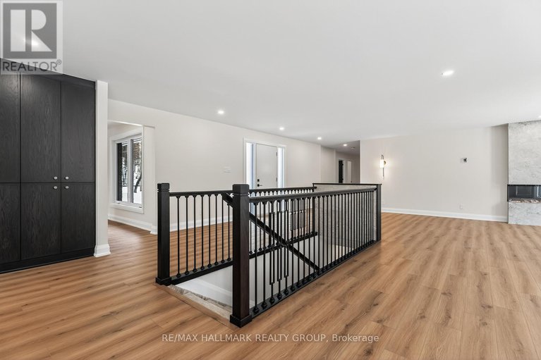 29137942/1625-royal-orchard-drive/cumberland-estates/ottawa/ontario/K4C1A9_27