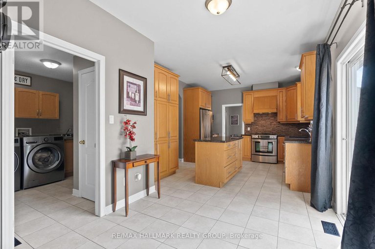 28826305/37-wilderness-way/stittsville-north/ottawa/ontario/K2S2E2_15