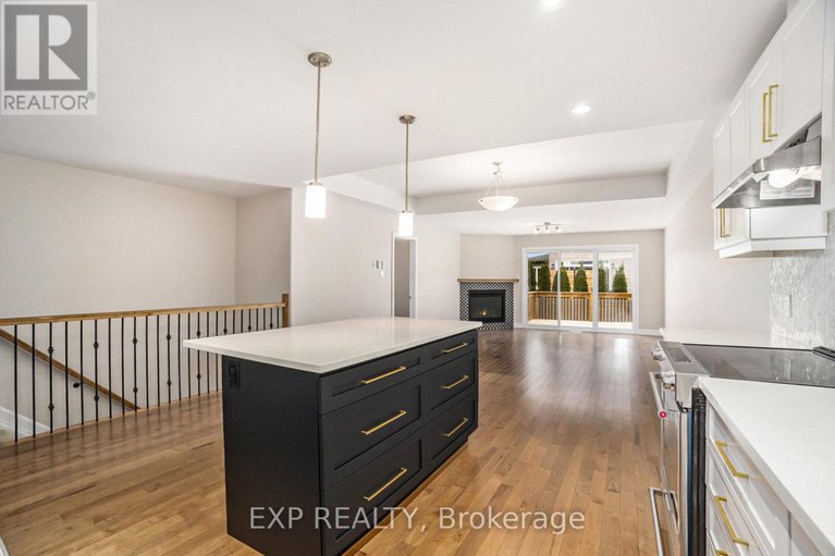 29019443/701-azure-street/russell-twp/russell/ontario/K4R0E5_6