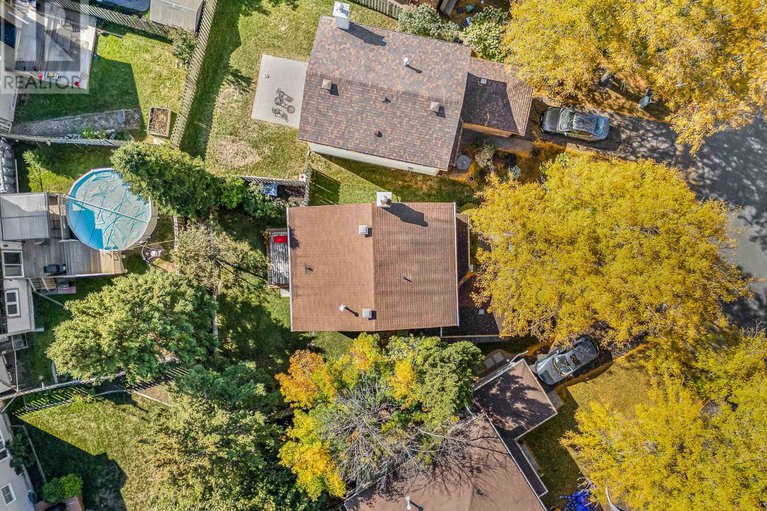 28956681/1454-deavy-way/bilberry-creekqueenswood-heights/ottawa/ontario/K1E2W8_34