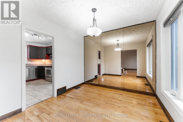 29151000/166-prince-albert-street/overbrookcastle-heights/ottawa/ontario/K1K2A1_9