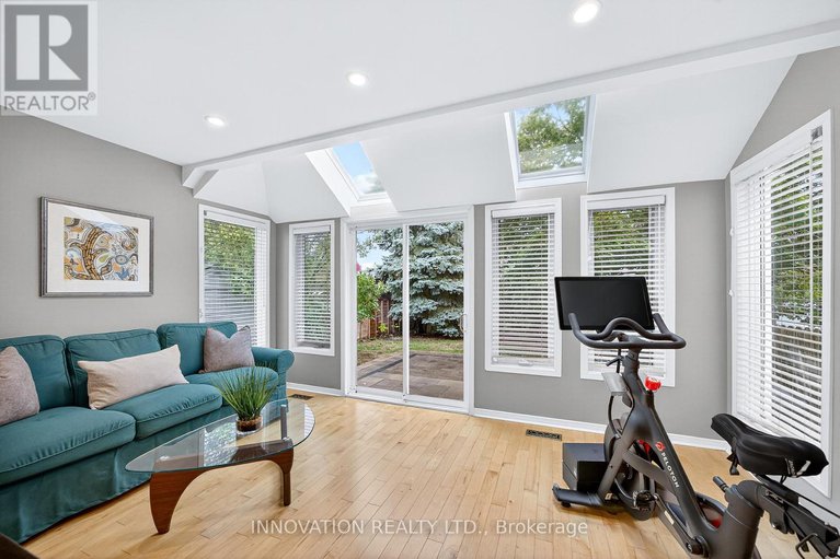 29023433/7-hyannis-avenue/cedargrovefraserdale/ottawa/ontario/K2J3H9_14