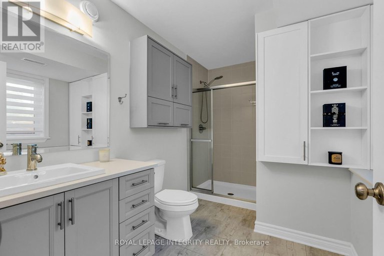 28545243/35-carabiner-private/mer-bleuebradley-estatesanderson-park/ottawa/ontario/K1W0L7_23