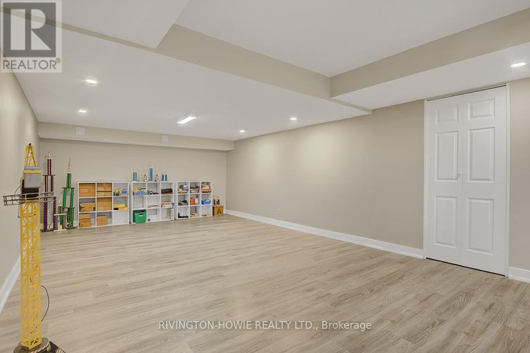 29084364/4-conductor-avenue/stittsville-central/ottawa/ontario/K2S0S3_43