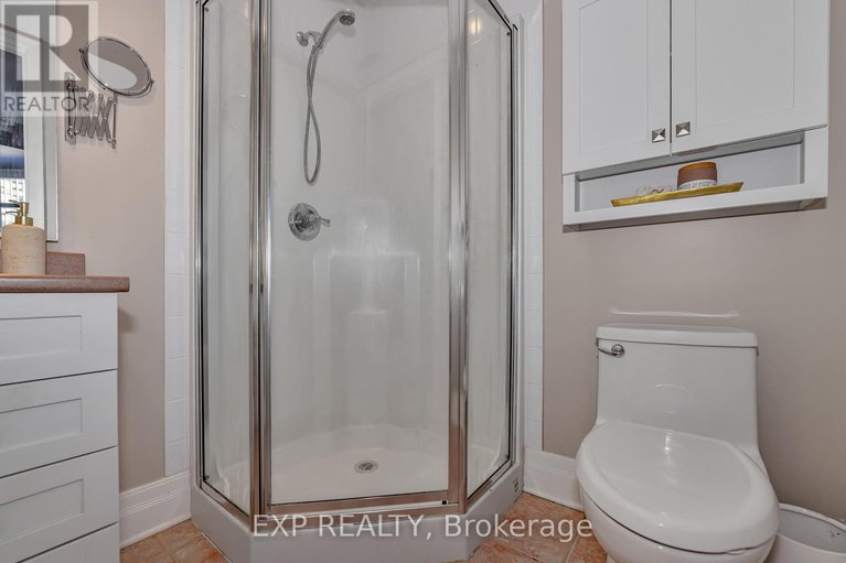 29269334/209-260-besserer-street/sandy-hill/ottawa/ontario/K1N1J3_29